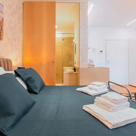 New - 3 Min From Station - Private Balcony - Italico Apartament Bari
